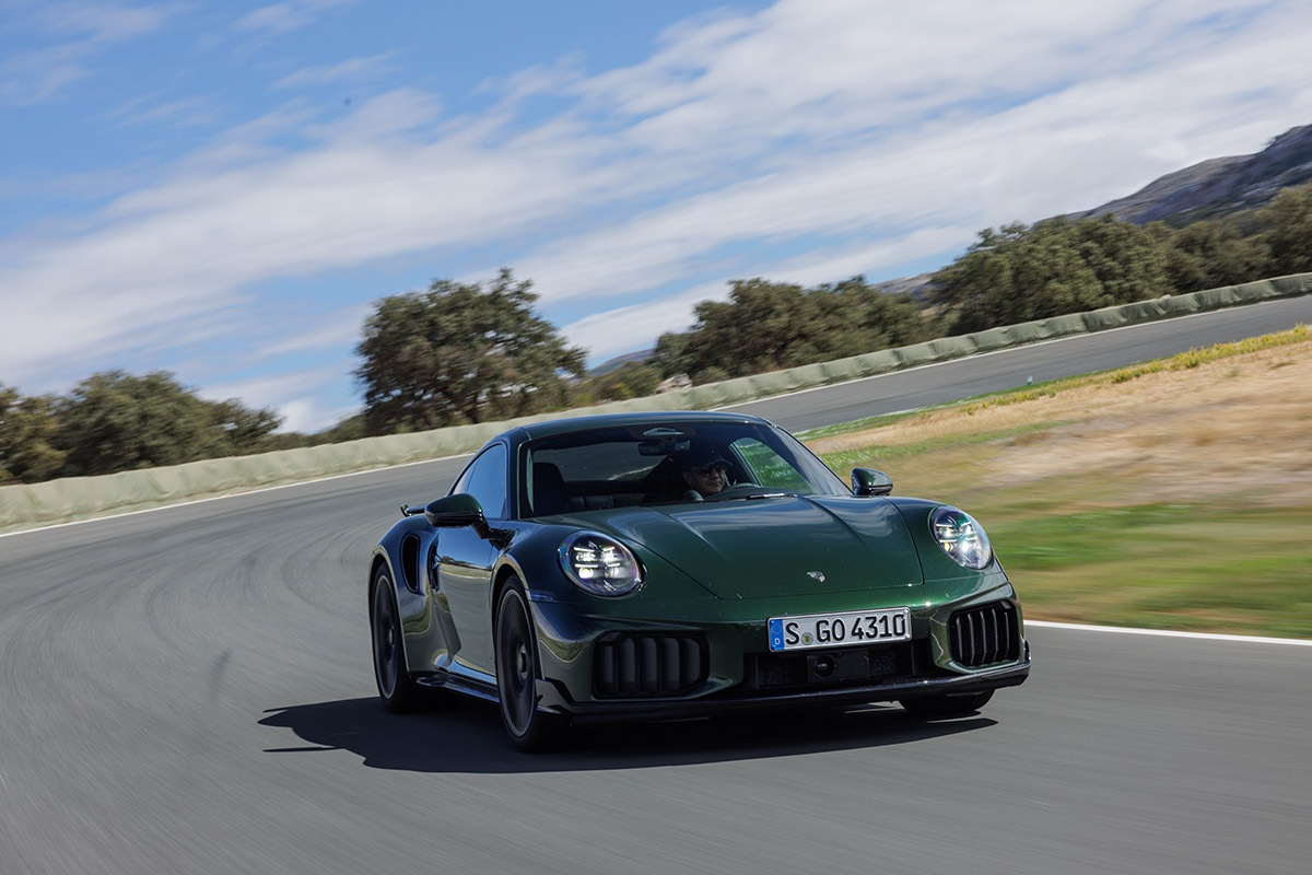Porsche 911 Turbo S - Dark Blue